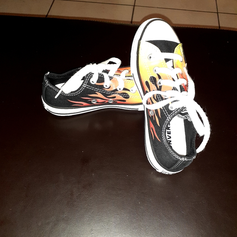 Converse Black, Orange. Red and yellow like new
